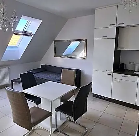 호텔 Vienna Airport Residences 3*